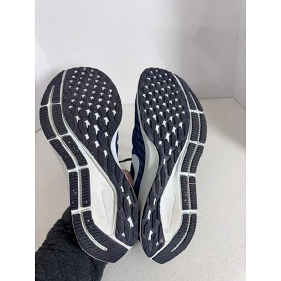 "NIKE" Zoom Pegasus 35 Womens Sneakers Size 7.5 Running Workout  Gym  Cardio - Picture 9 of 10